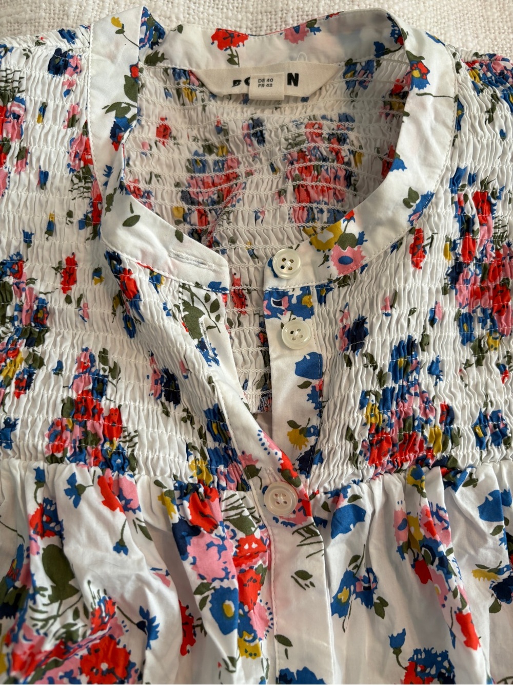 Boden Women’s White Floral Smocked Women's Top US size 10 - Picture 2 of 5
